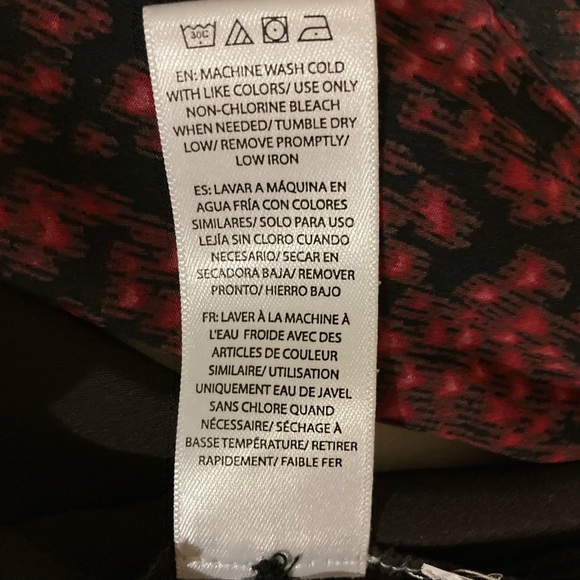 beachlunchlounge‎ Red and Black Midi Dress | Tiny Hearts Print - Picture 8 of 12